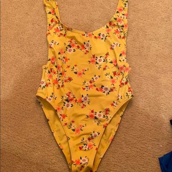 Topshop bathing suit - Picture 2 of 4
